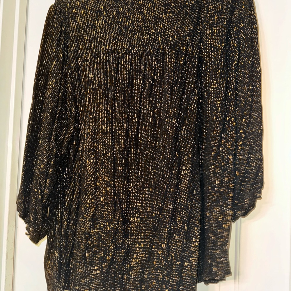 Torrid blouse - Picture 4 of 5